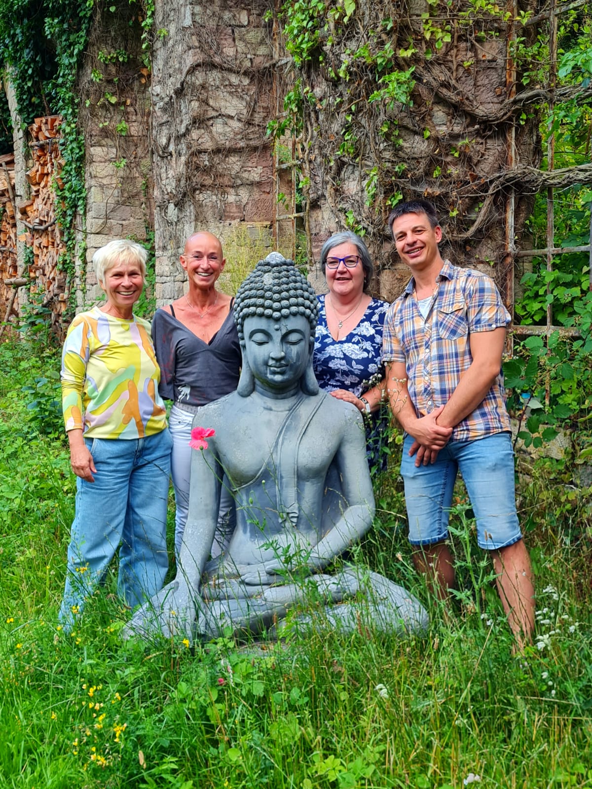 aedef541-a8a3-4ead-8348-6c2491702360